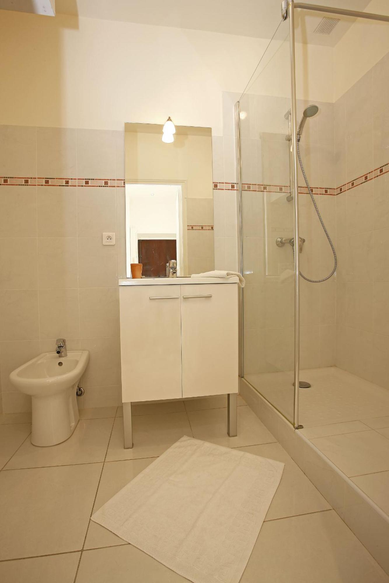 Aigue-Marine - Superbe Appartement Vue Mer 4 Personnes Au Port De Nizza Exterior foto